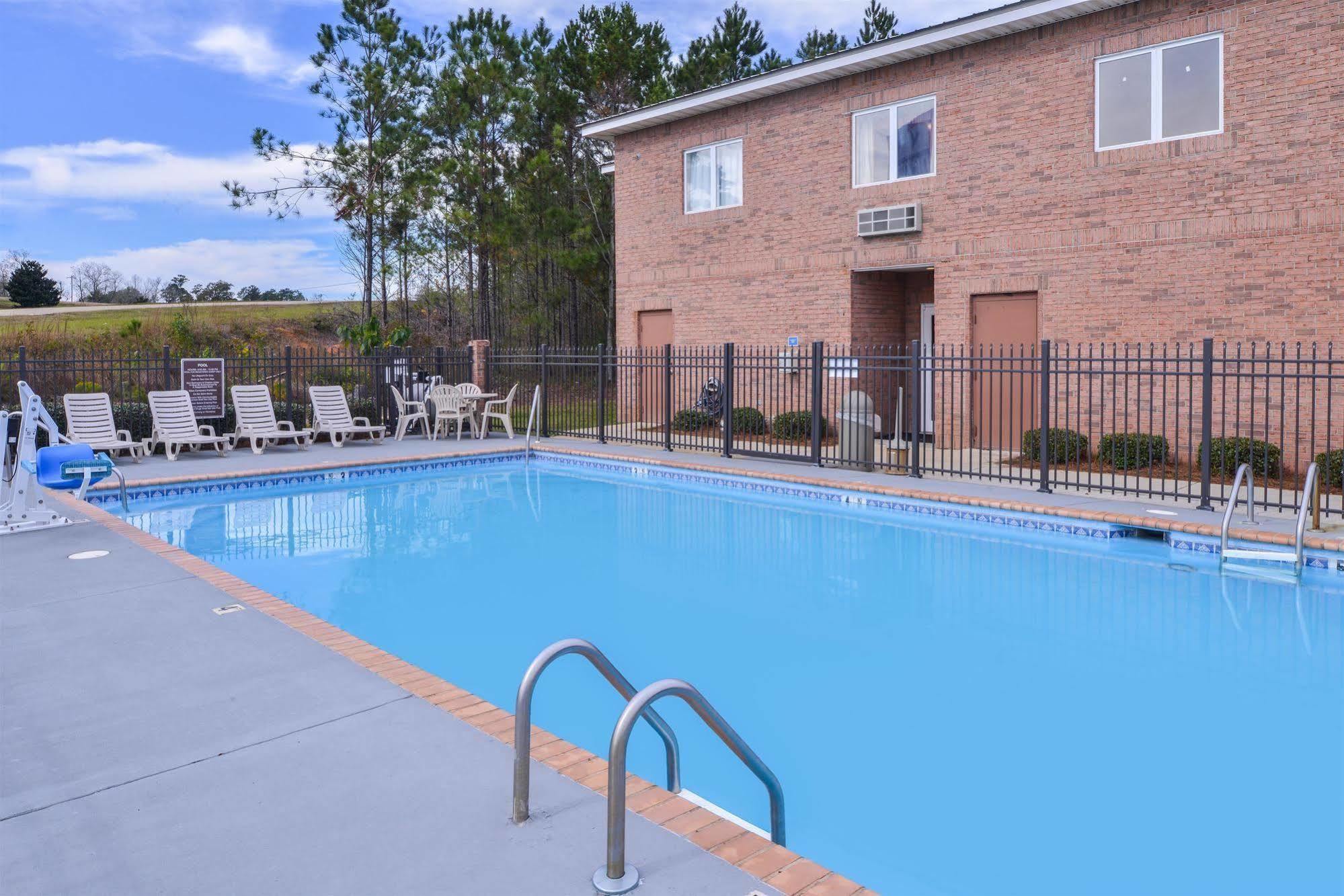 Americas Best Value Inn Wiggins Exterior foto